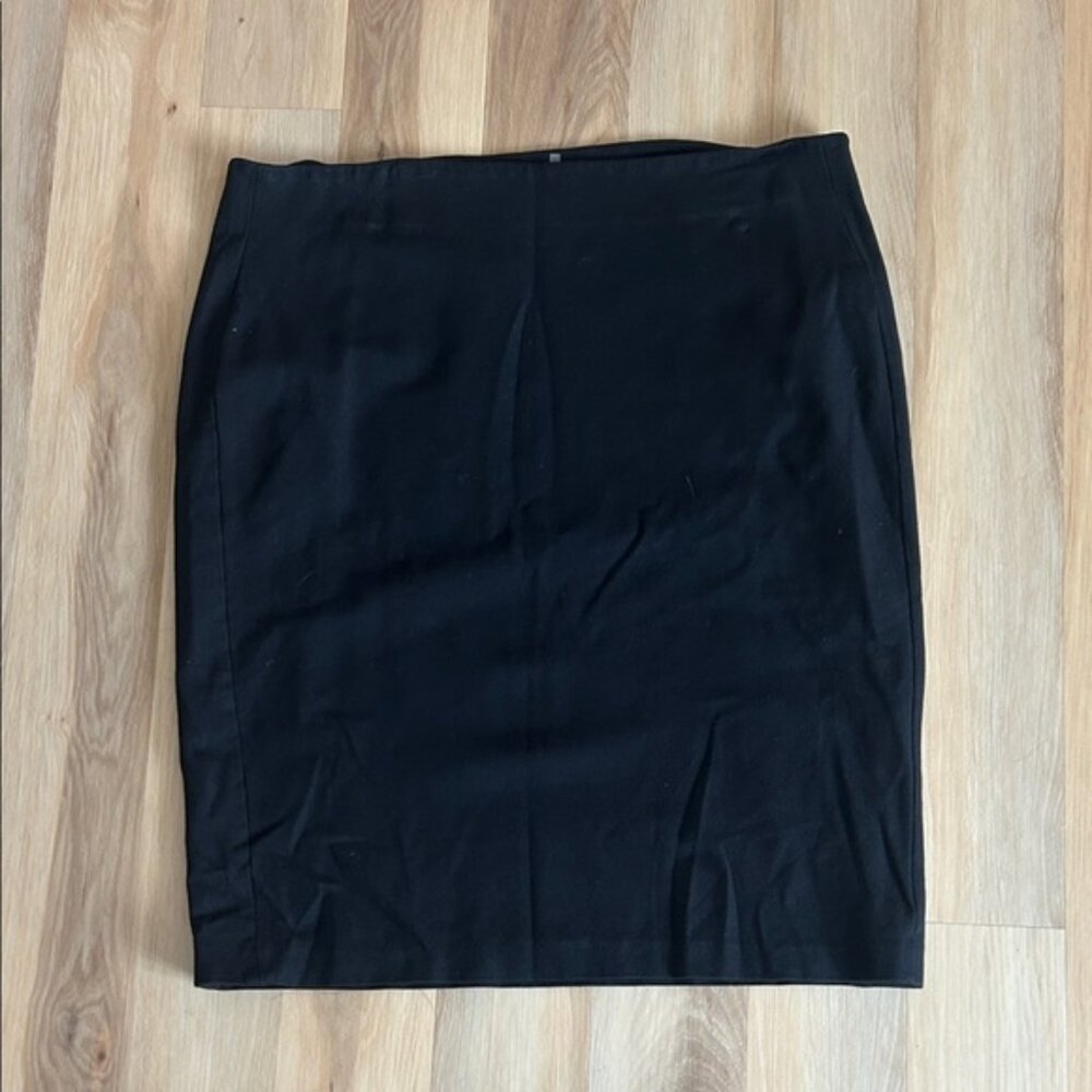Vince Classic Black Pencil Skirt